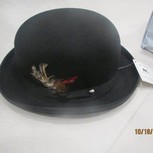 Black Wool Derby by Capas  USA               M